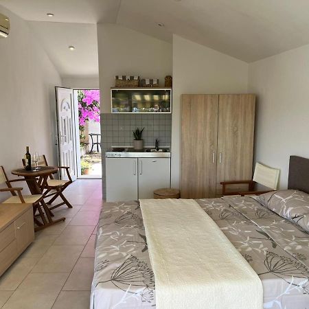 Studio Apartment Sol Mlini Zewnętrze zdjęcie